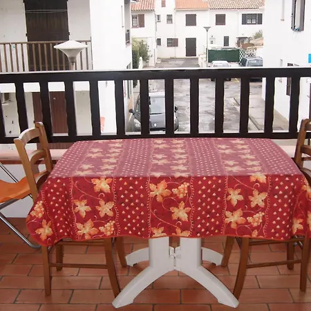 Apartment Climatise Pour 4 Personnes A 500m De La - Fr-1-475-173 Saintes-Maries-de-la-Mer